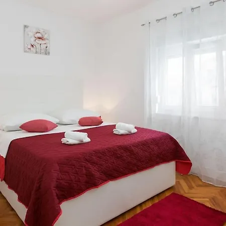 Bepina Holiday home *